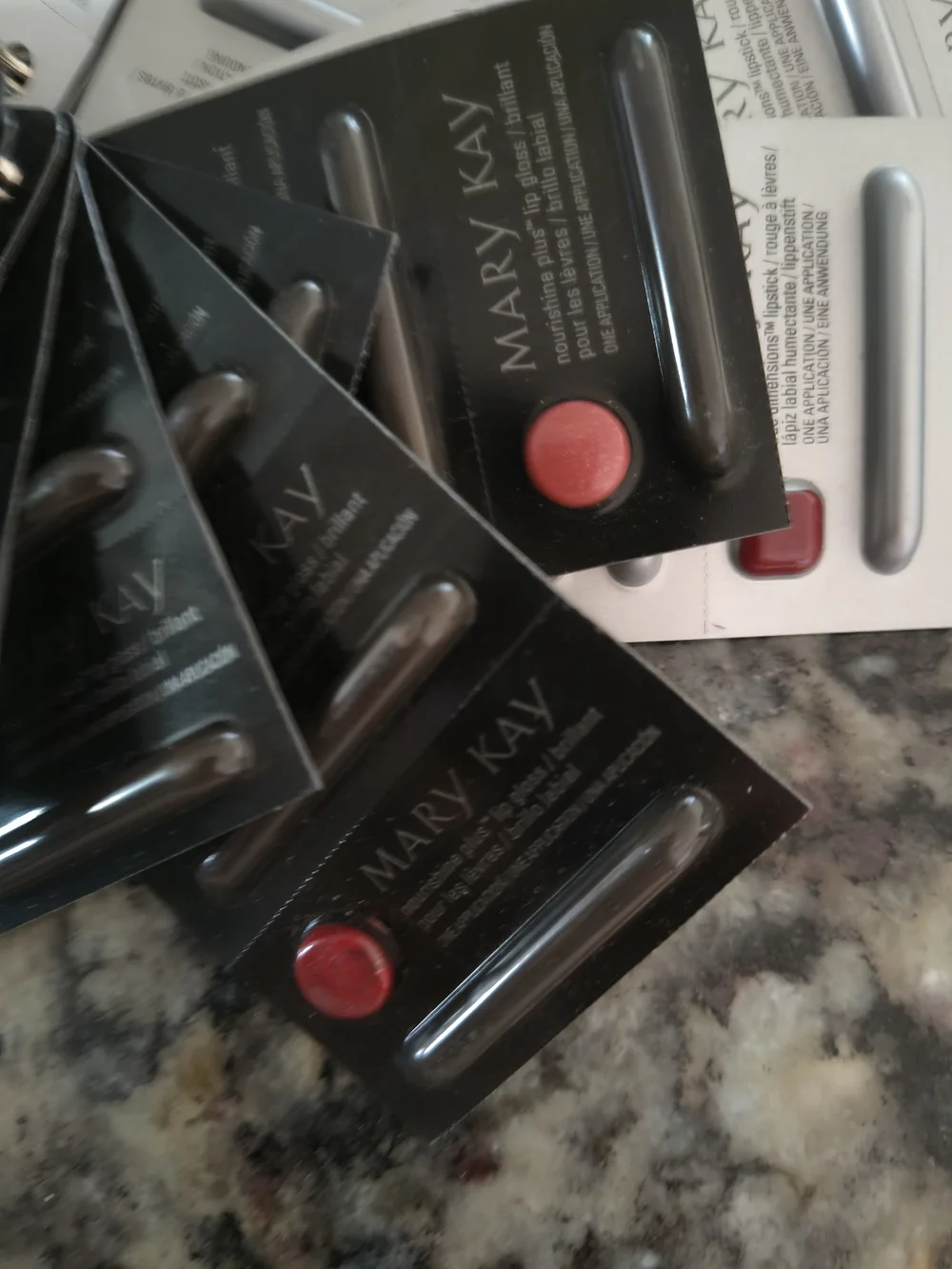 Mary Kay Sample Lipstick Swatches in Coral Pink